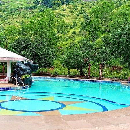 Golden Resort And Farm Нашик Екстер'єр фото