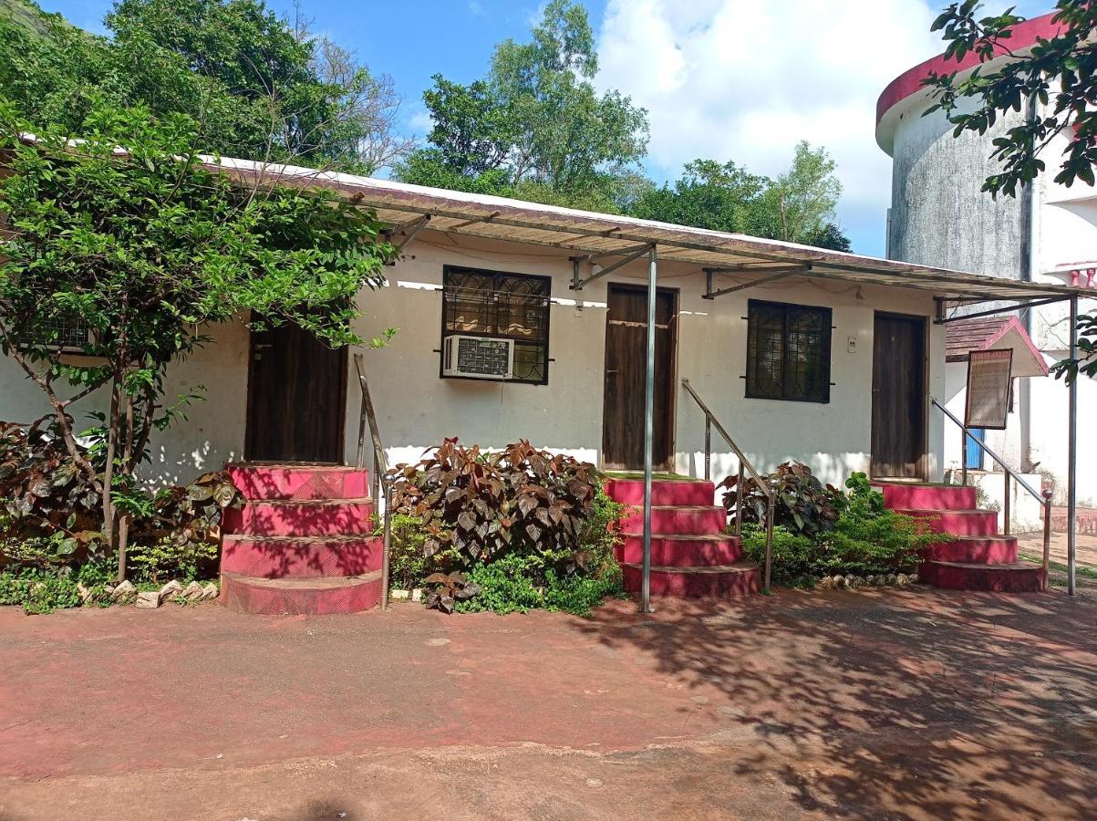 Golden Resort And Farm Нашик Екстер'єр фото